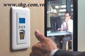 Các thiết bị trong hệ thống kiểm soát cửa vào ra